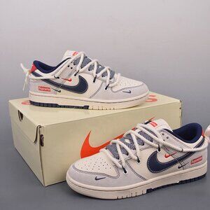 Nike SB Dunk Low Supreme Gray Blue